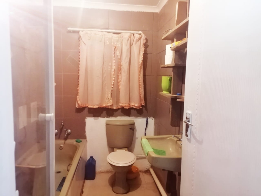 2 Bedroom Property for Sale in Lourierpark Free State